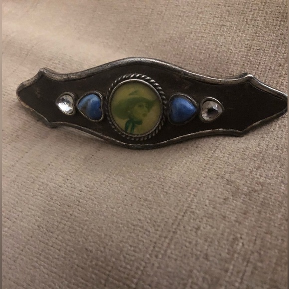 ❤️Vintage Cowgirl Barrette- 725 $20 or $15 w/offer - Picture 1 of 3